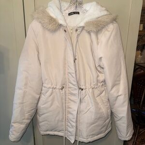 SHEIN Tan Faux Fur Hooded Puffer Jacket – Medium